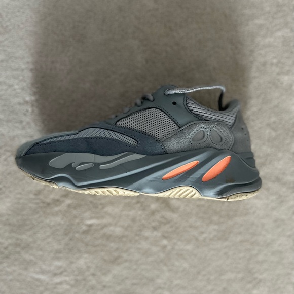 Adidas Yeezy Boost 700 Inertia - Picture 11 of 14
